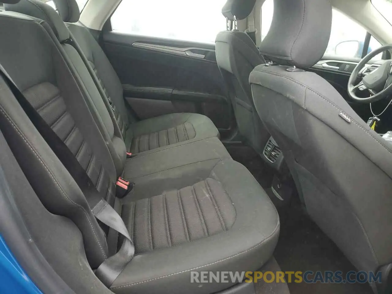 10 Фотография поврежденного автомобиля 3FA6P0HD0KR183602 FORD FUSION 2019