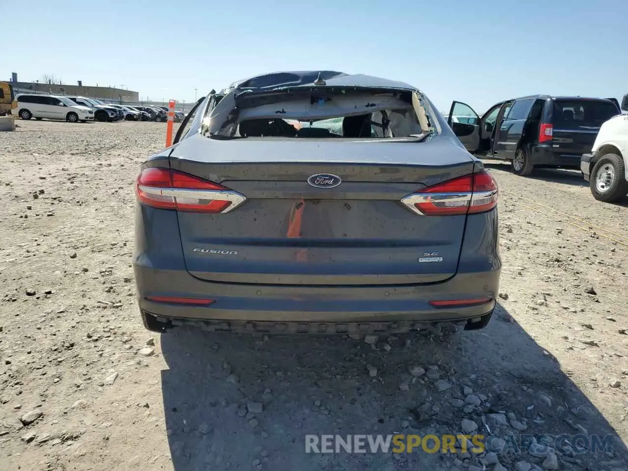 6 Фотография поврежденного автомобиля 3FA6P0HD0KR195572 FORD FUSION 2019