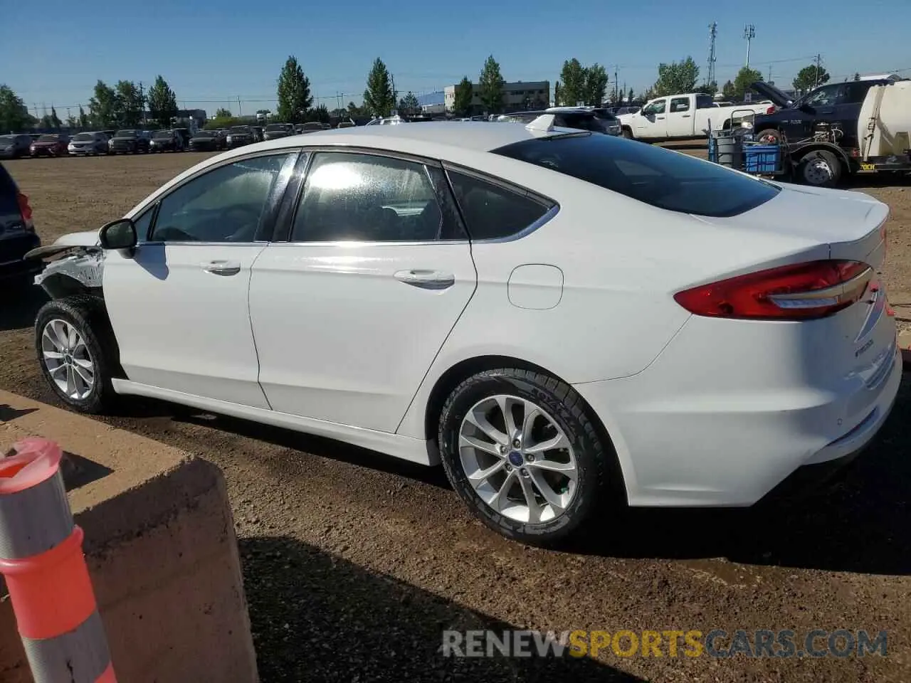 2 Фотография поврежденного автомобиля 3FA6P0HD0KR266236 FORD FUSION 2019