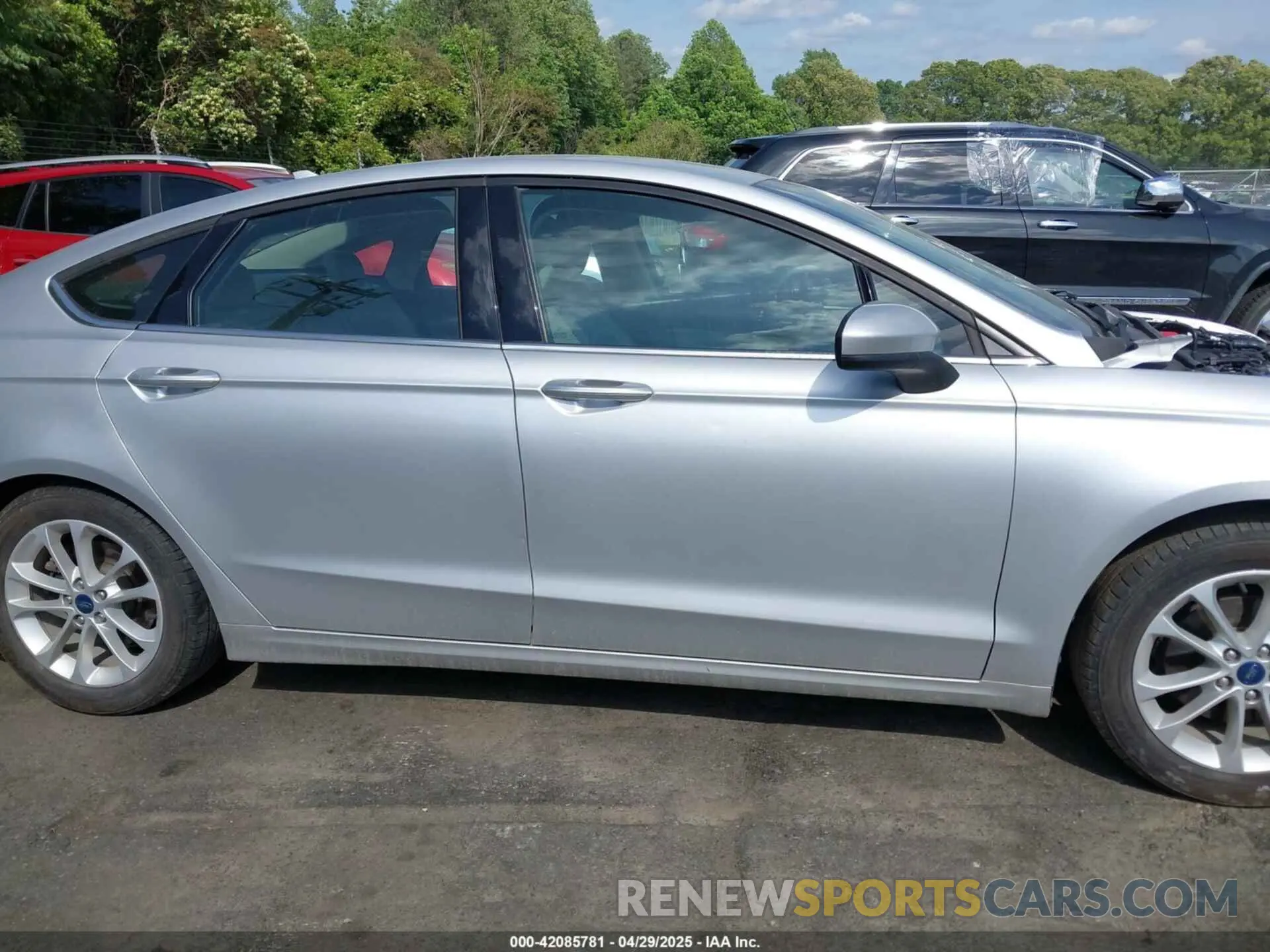 13 Фотография поврежденного автомобиля 3FA6P0HD1KR126681 FORD FUSION 2019