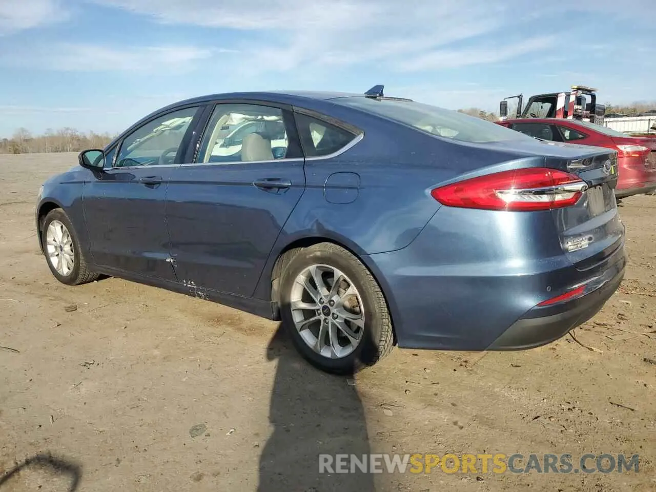 2 Фотография поврежденного автомобиля 3FA6P0HD1KR194740 FORD FUSION 2019