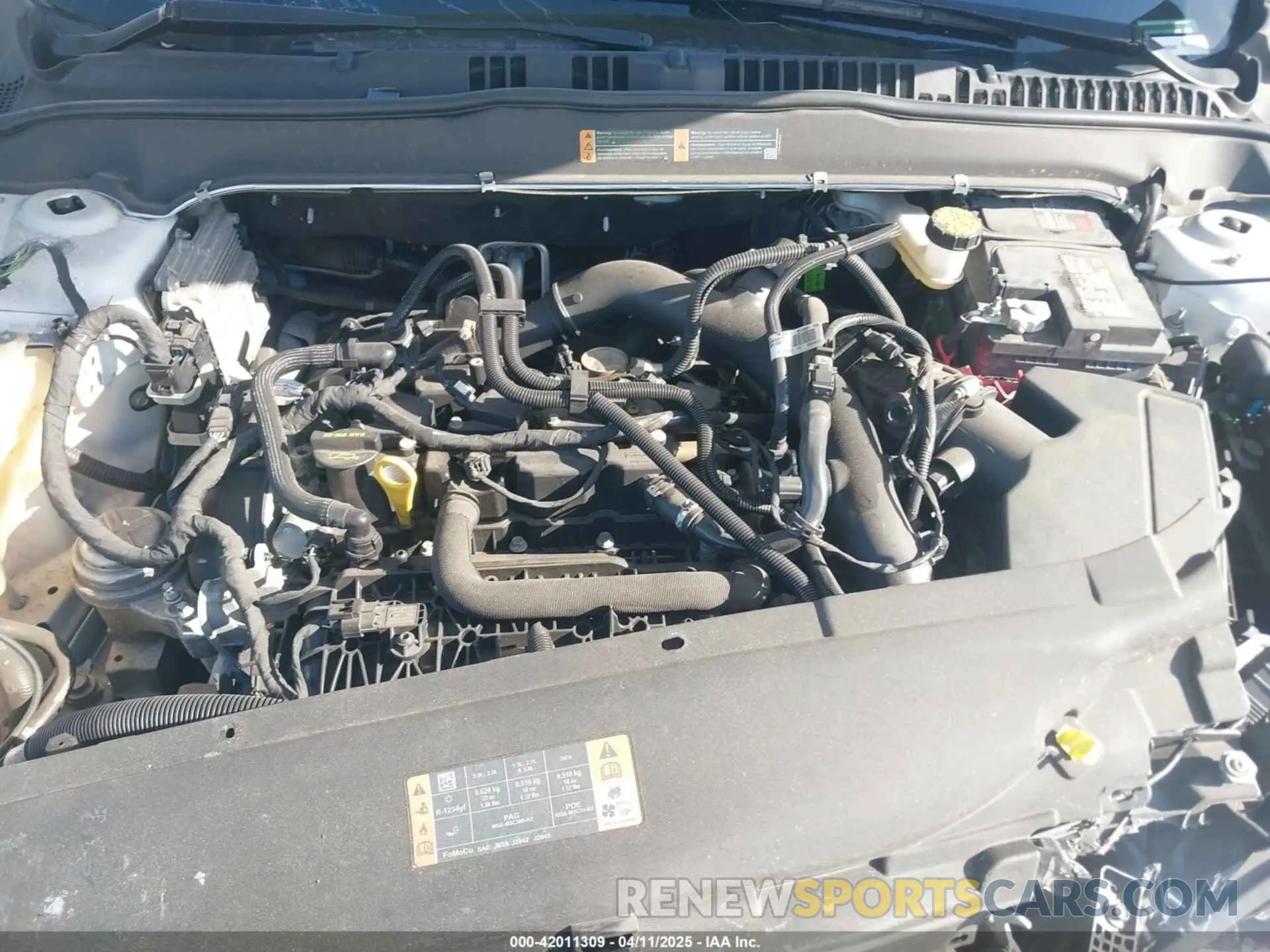 10 Photograph of a damaged car 3FA6P0HD1KR217840 FORD FUSION 2019