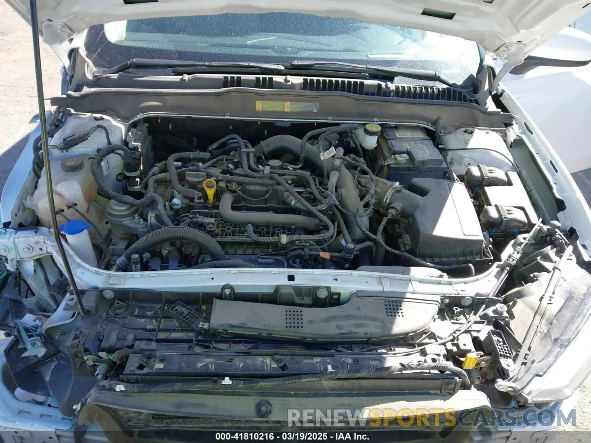 10 Photograph of a damaged car 3FA6P0HD1KR219314 FORD FUSION 2019