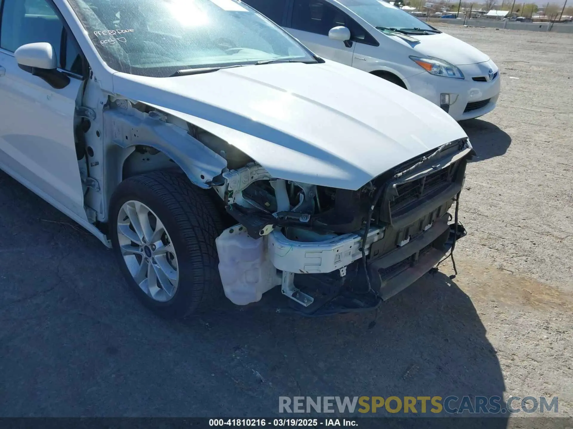 6 Photograph of a damaged car 3FA6P0HD1KR219314 FORD FUSION 2019