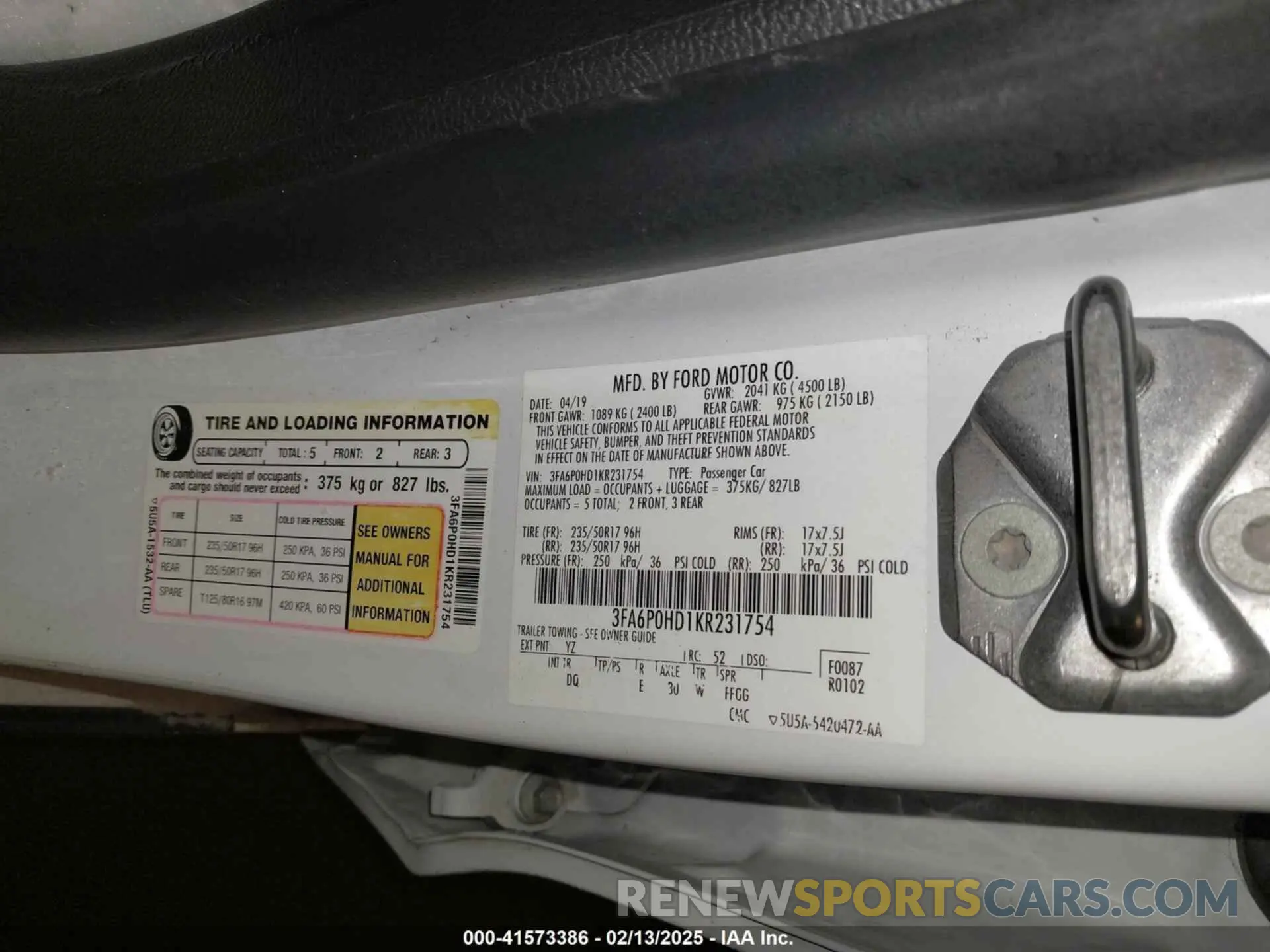 9 Photograph of a damaged car 3FA6P0HD1KR231754 FORD FUSION 2019
