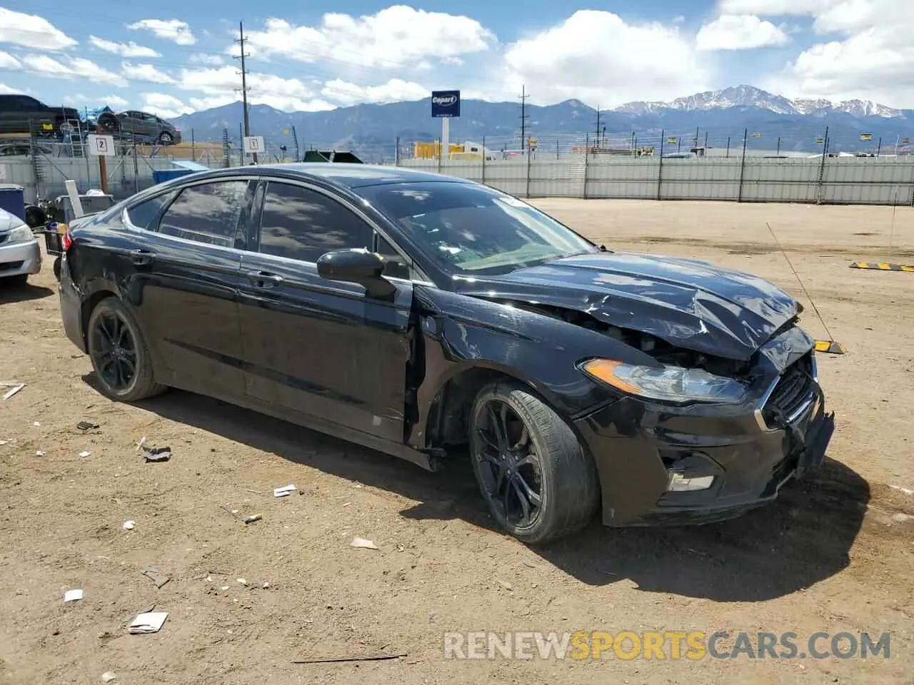 4 Photograph of a damaged car 3FA6P0HD1KR232113 FORD FUSION 2019