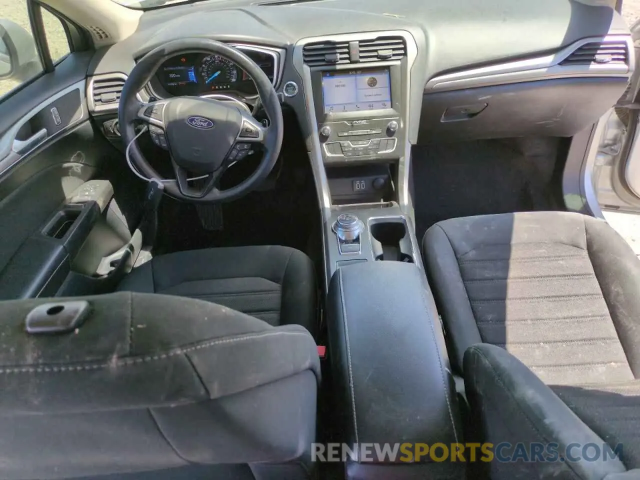 9 Фотография поврежденного автомобиля 3FA6P0HD1KR239448 FORD FUSION 2019