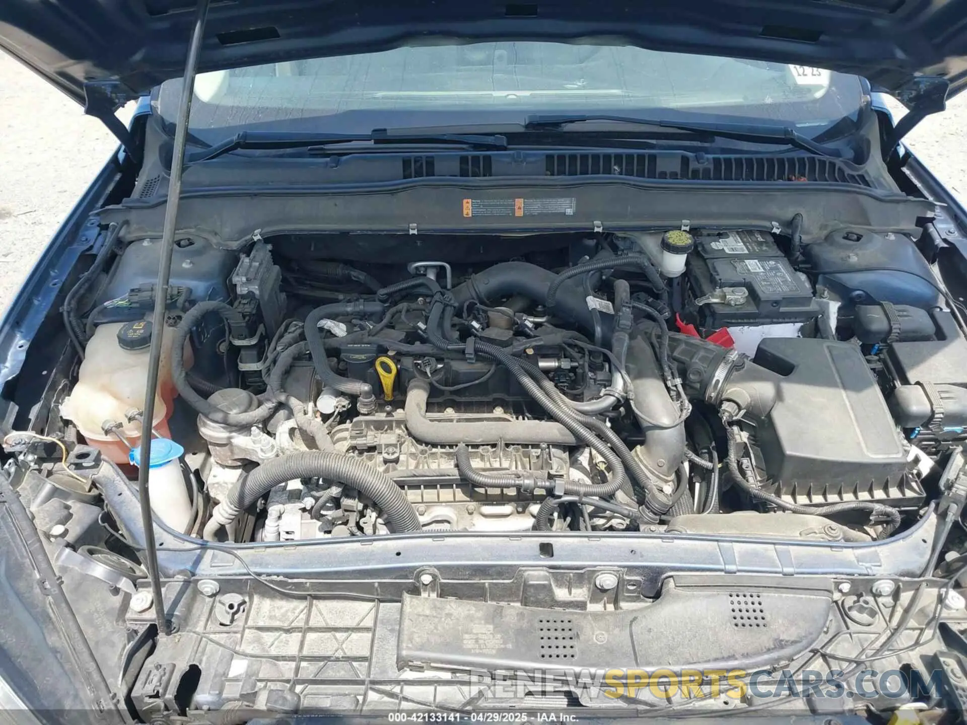 10 Photograph of a damaged car 3FA6P0HD2KR126379 FORD FUSION 2019