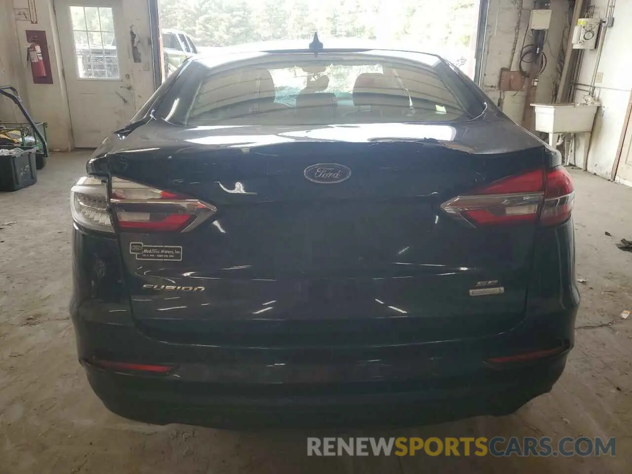 6 Photograph of a damaged car 3FA6P0HD2KR173606 FORD FUSION 2019