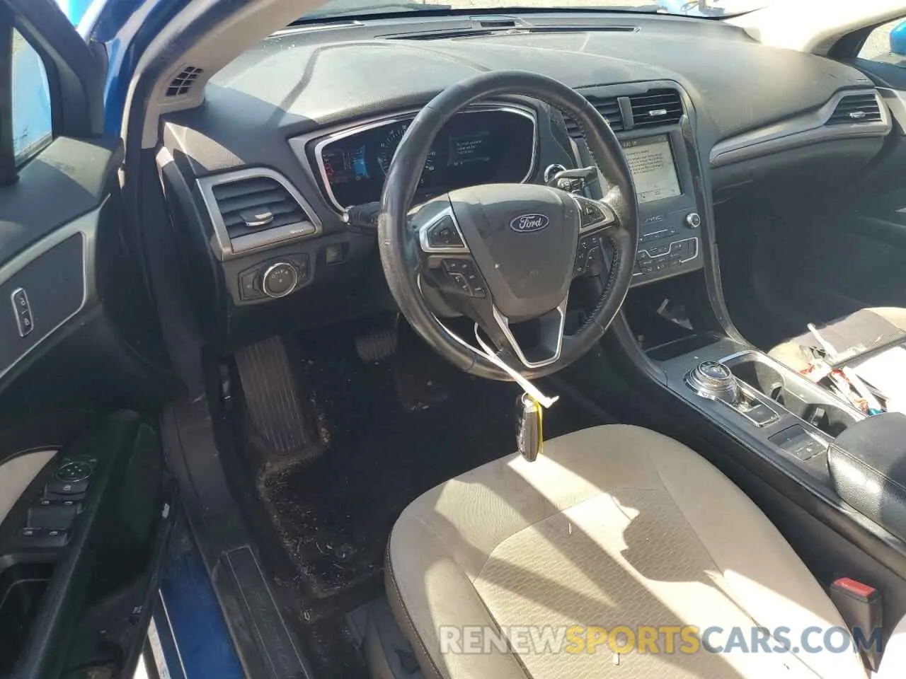 8 Photograph of a damaged car 3FA6P0HD2KR193449 FORD FUSION 2019
