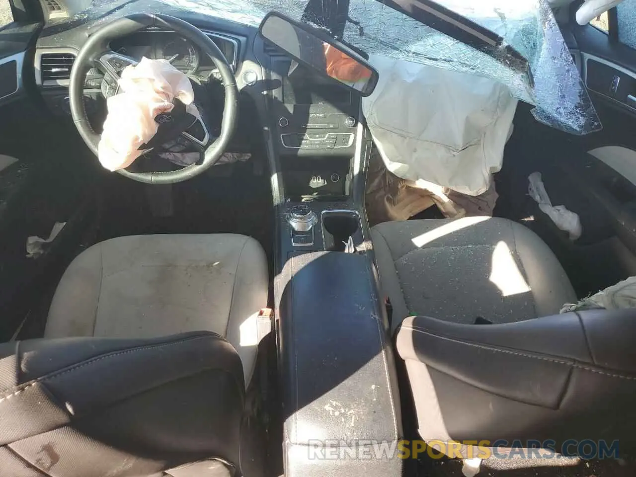 8 Фотография поврежденного автомобиля 3FA6P0HD2KR215417 FORD FUSION 2019