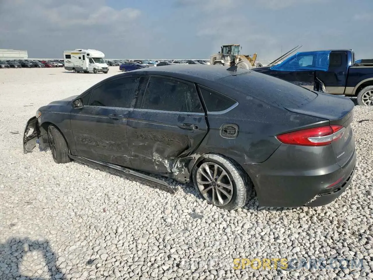 2 Photograph of a damaged car 3FA6P0HD3KR113706 FORD FUSION 2019