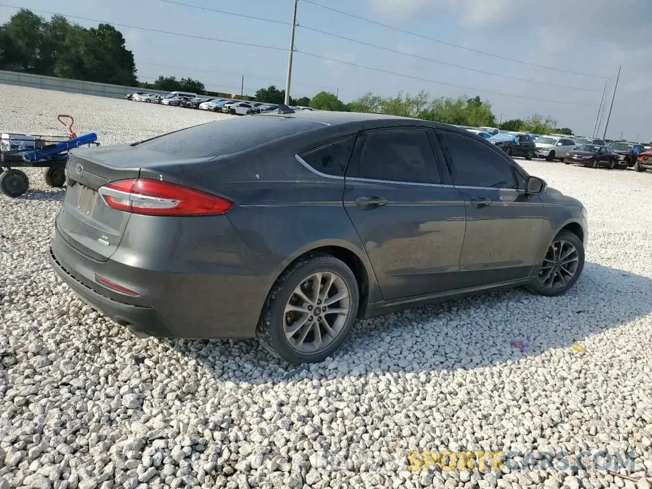 3 Photograph of a damaged car 3FA6P0HD3KR113706 FORD FUSION 2019
