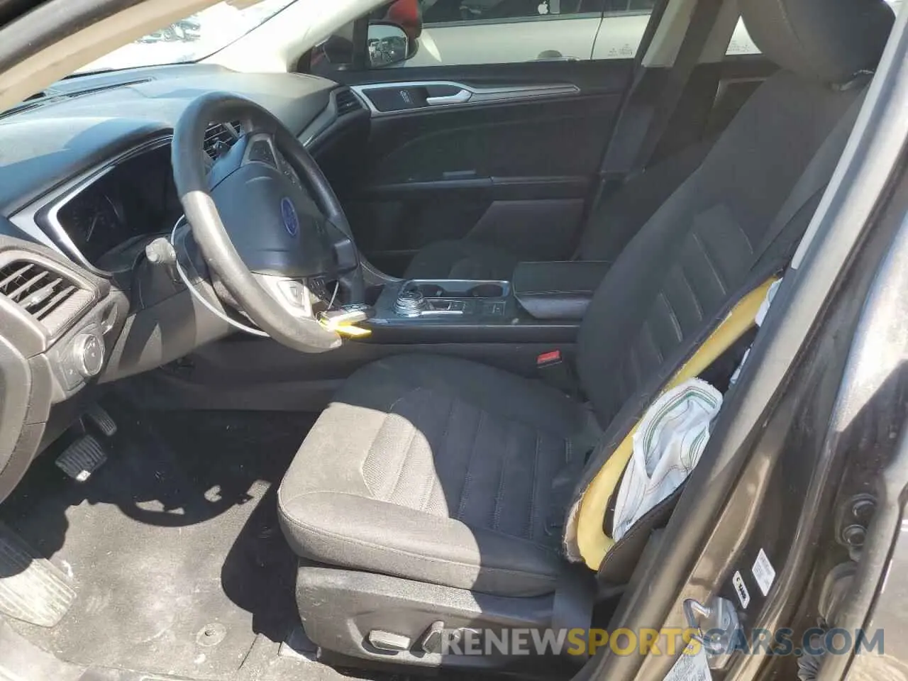 7 Photograph of a damaged car 3FA6P0HD3KR113706 FORD FUSION 2019