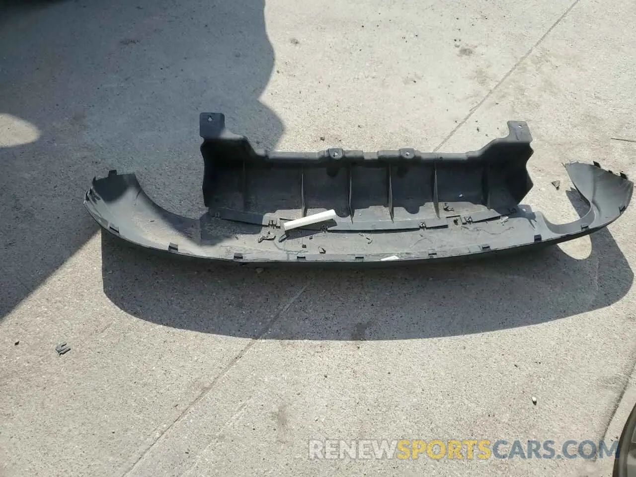 12 Photograph of a damaged car 3FA6P0HD3KR132109 FORD FUSION 2019