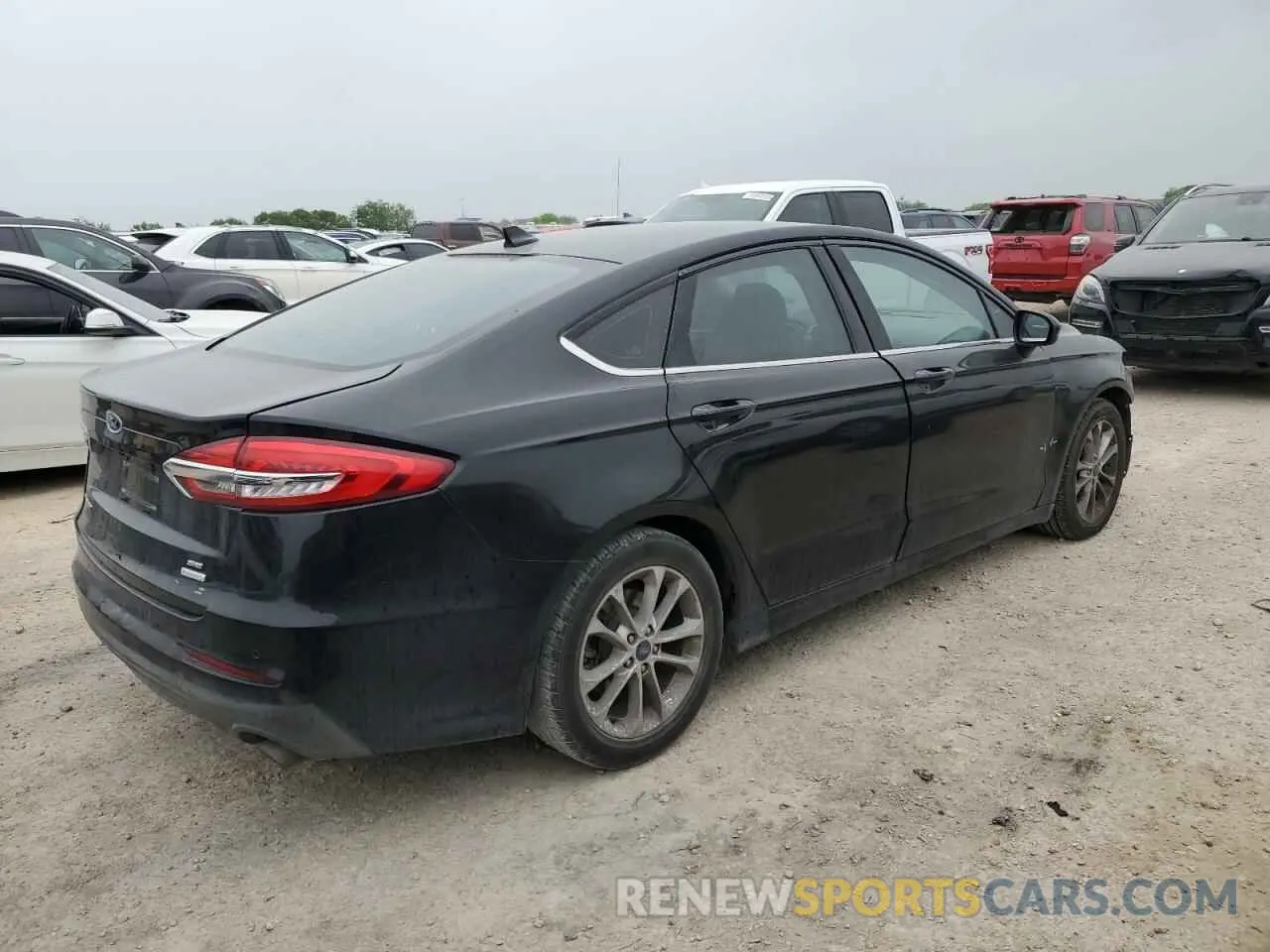 3 Photograph of a damaged car 3FA6P0HD3KR151999 FORD FUSION 2019