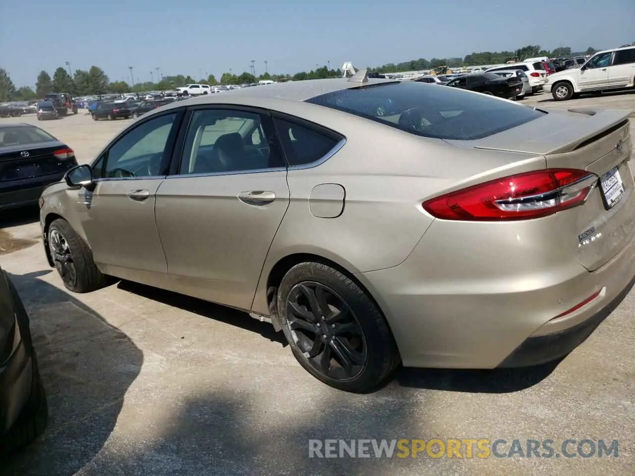 2 Photograph of a damaged car 3FA6P0HD3KR172819 FORD FUSION 2019