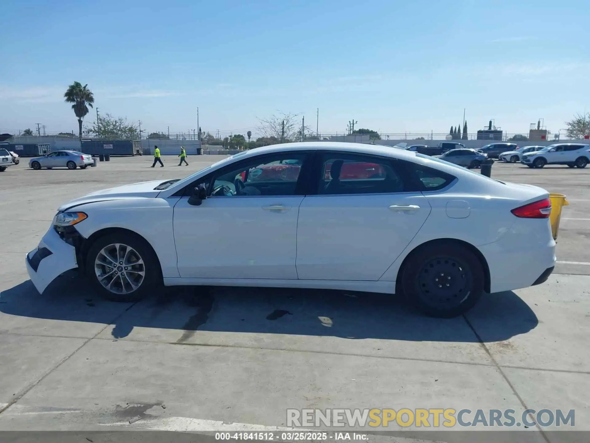 14 Photograph of a damaged car 3FA6P0HD3KR175624 FORD FUSION 2019