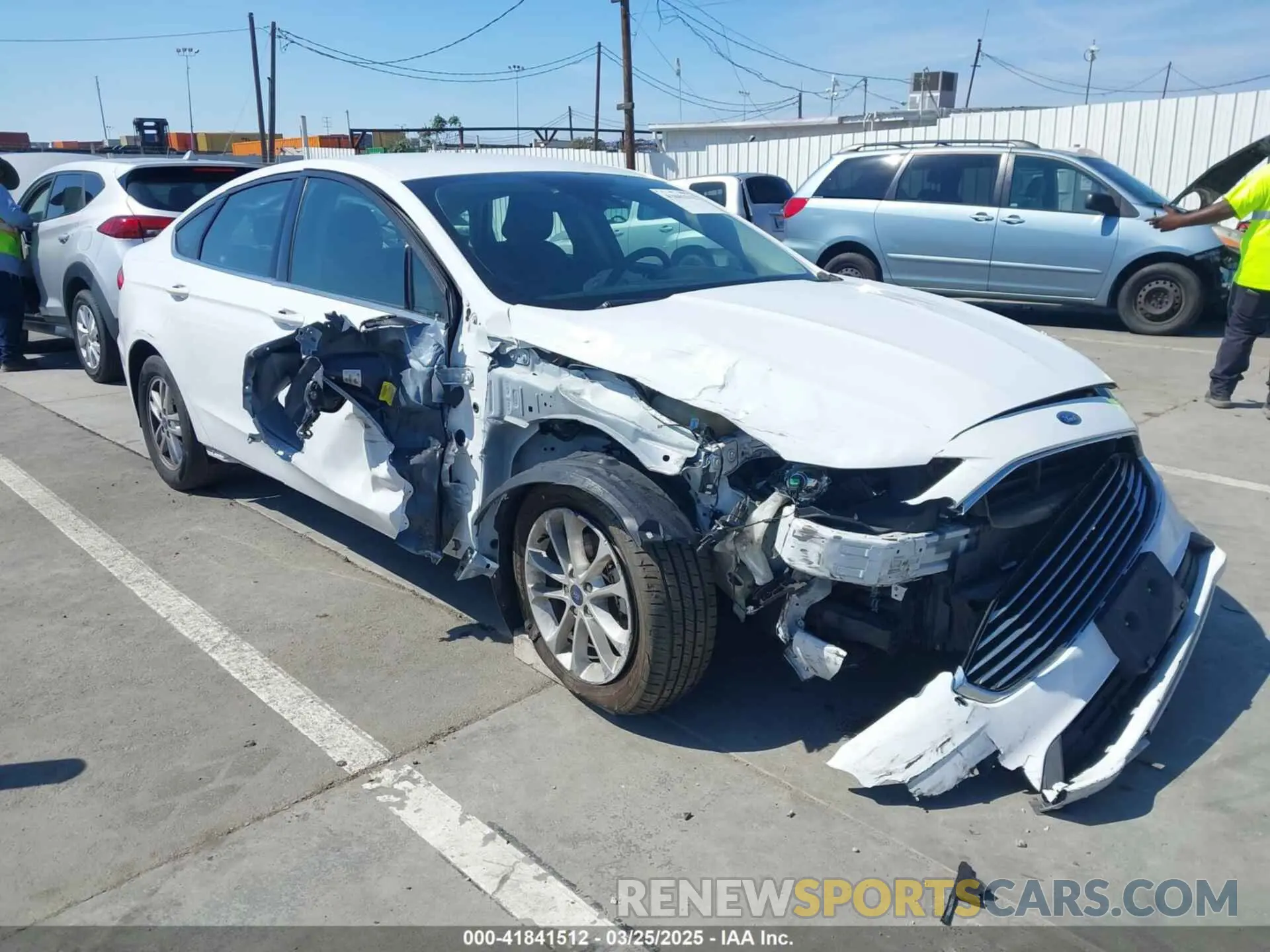 6 Photograph of a damaged car 3FA6P0HD3KR175624 FORD FUSION 2019