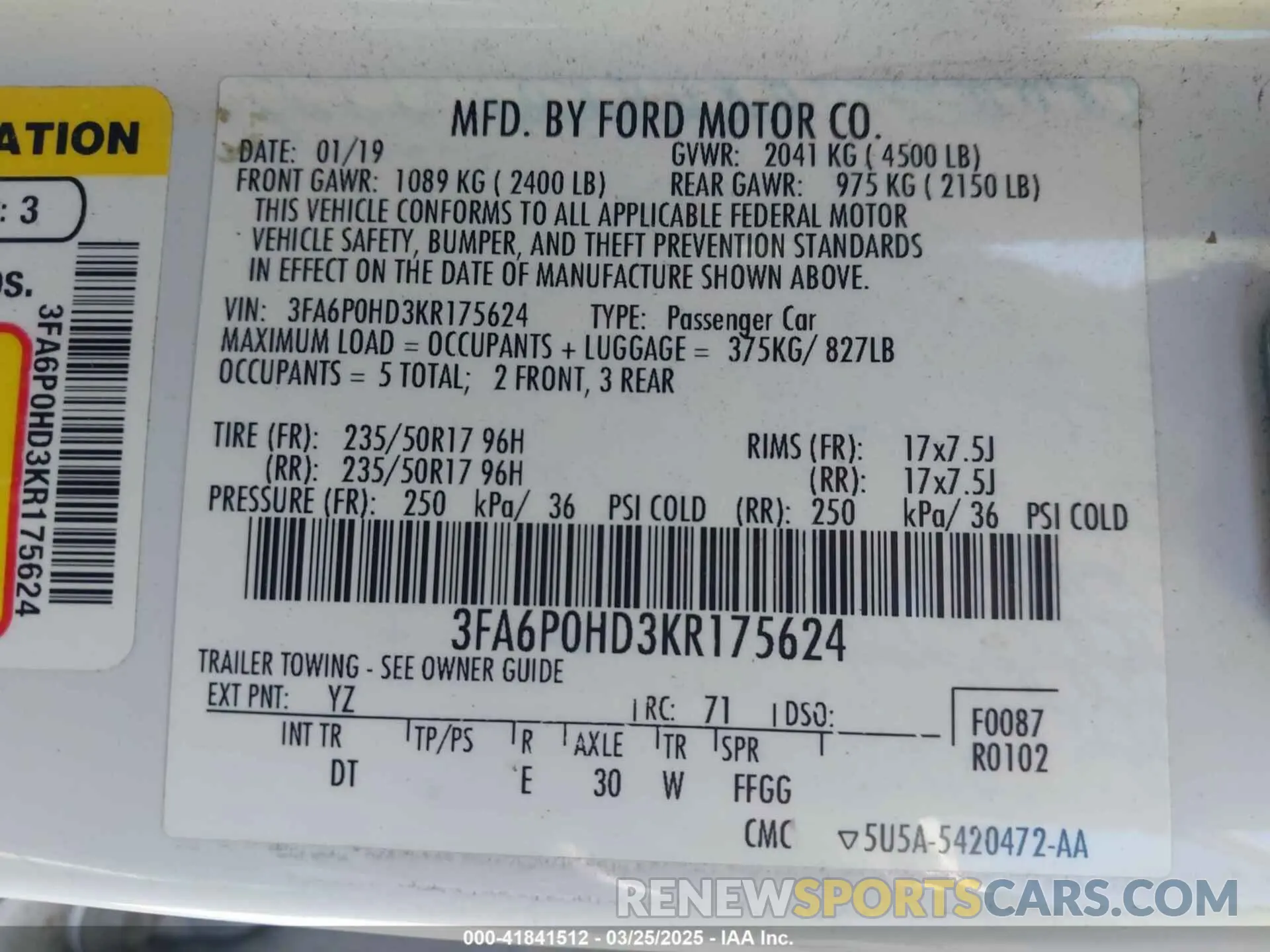 9 Photograph of a damaged car 3FA6P0HD3KR175624 FORD FUSION 2019