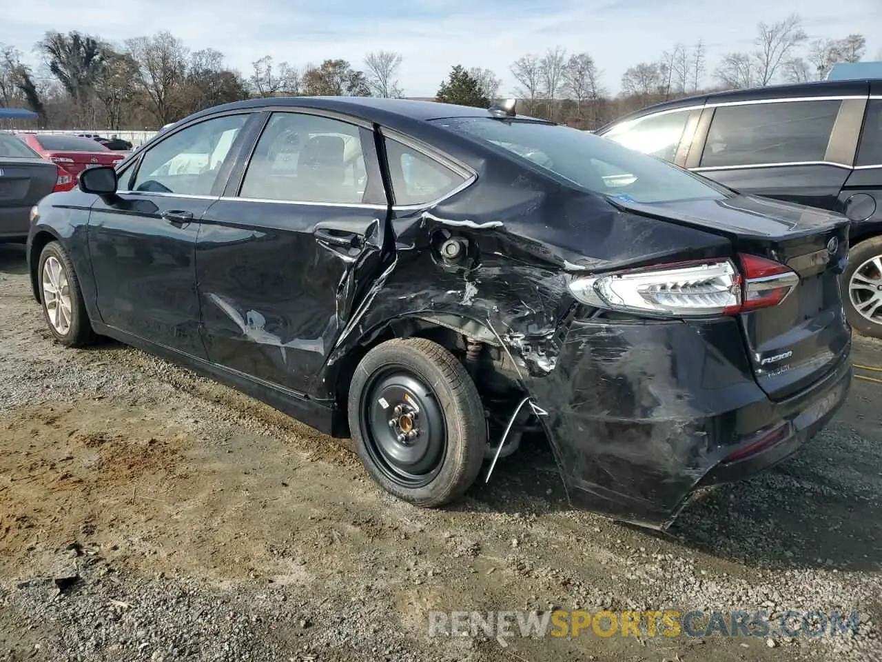 2 Фотография поврежденного автомобиля 3FA6P0HD3KR194612 FORD FUSION 2019