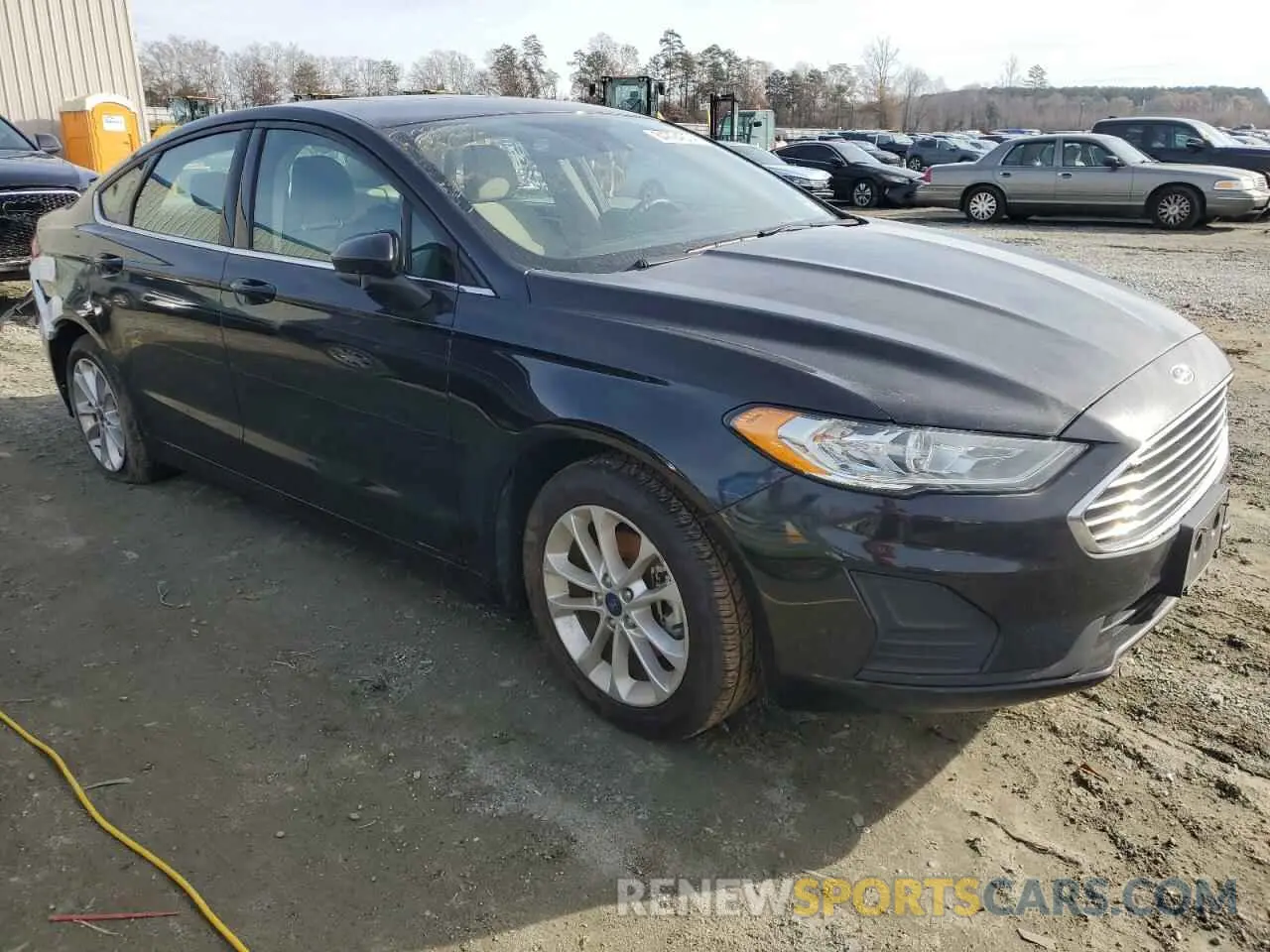 4 Фотография поврежденного автомобиля 3FA6P0HD3KR194612 FORD FUSION 2019