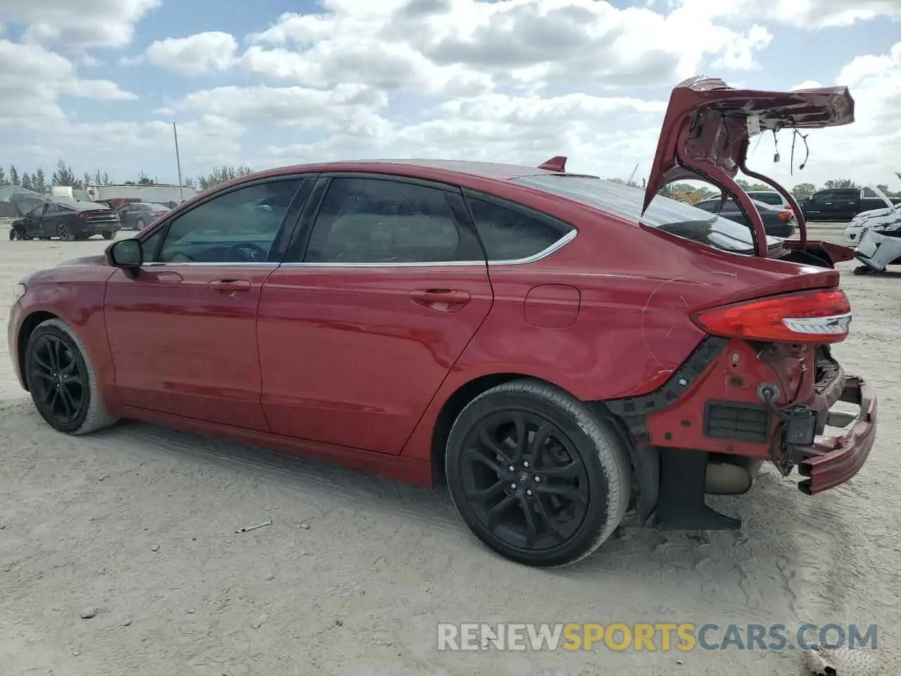 2 Фотография поврежденного автомобиля 3FA6P0HD3KR213658 FORD FUSION 2019