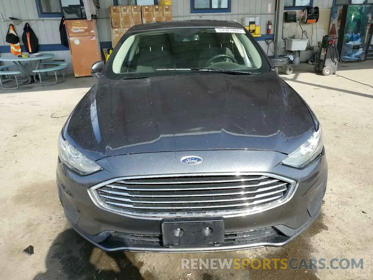 5 Photograph of a damaged car 3FA6P0HD3KR216351 FORD FUSION 2019