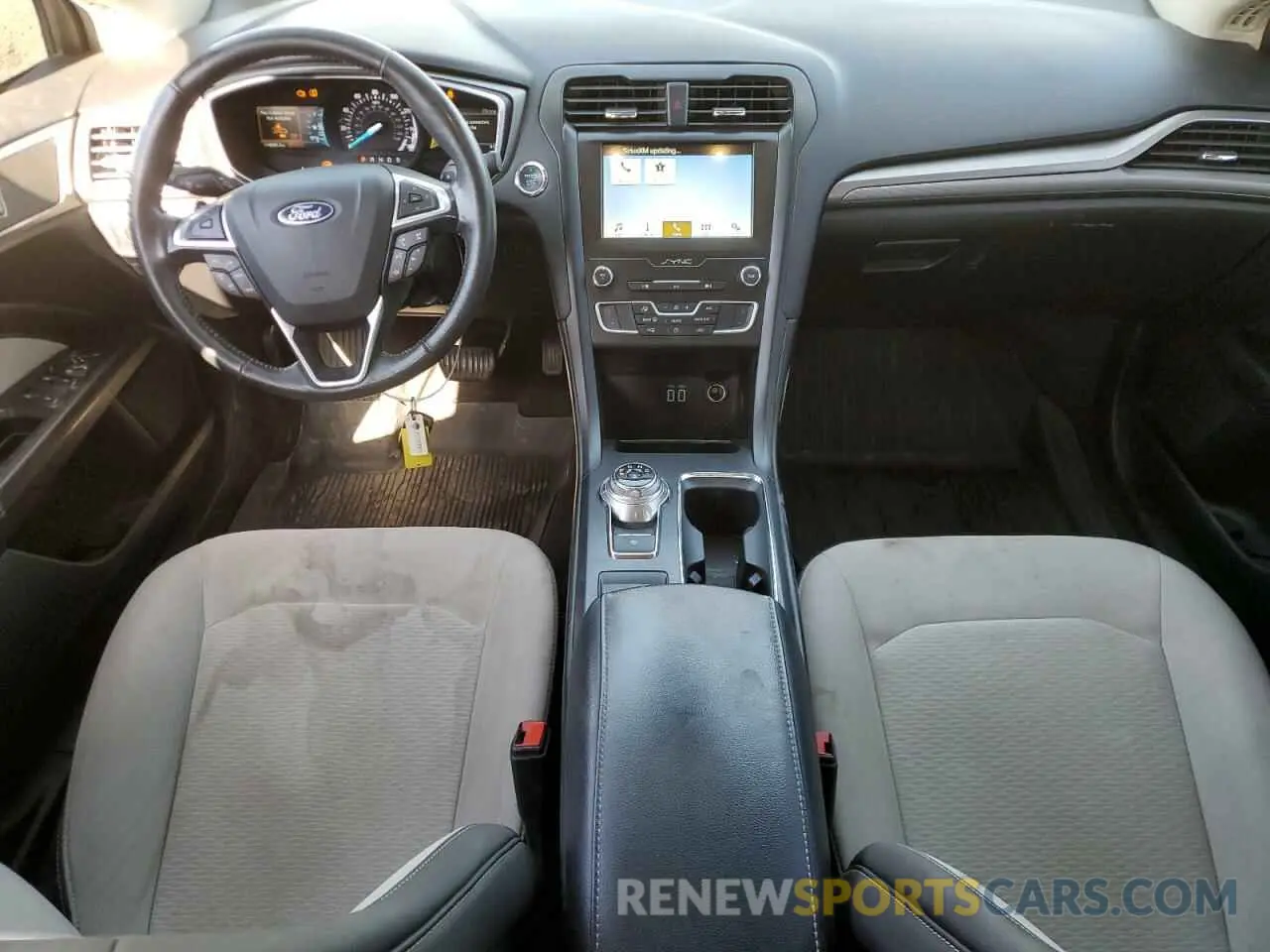 8 Photograph of a damaged car 3FA6P0HD3KR251262 FORD FUSION 2019