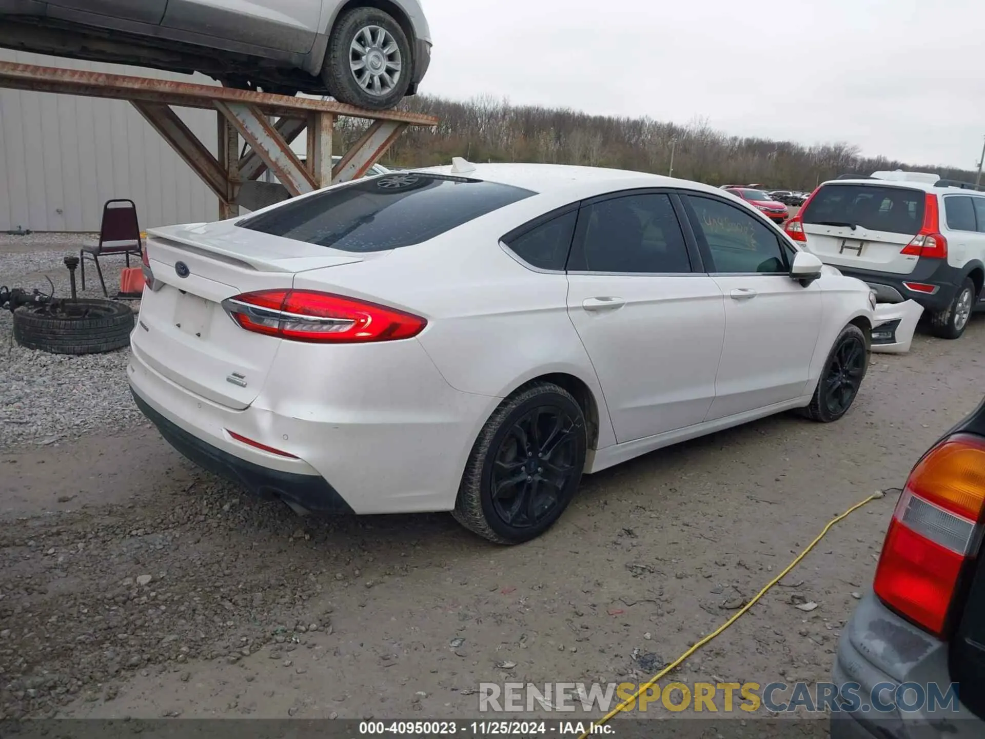 4 Фотография поврежденного автомобиля 3FA6P0HD3KR251472 FORD FUSION 2019