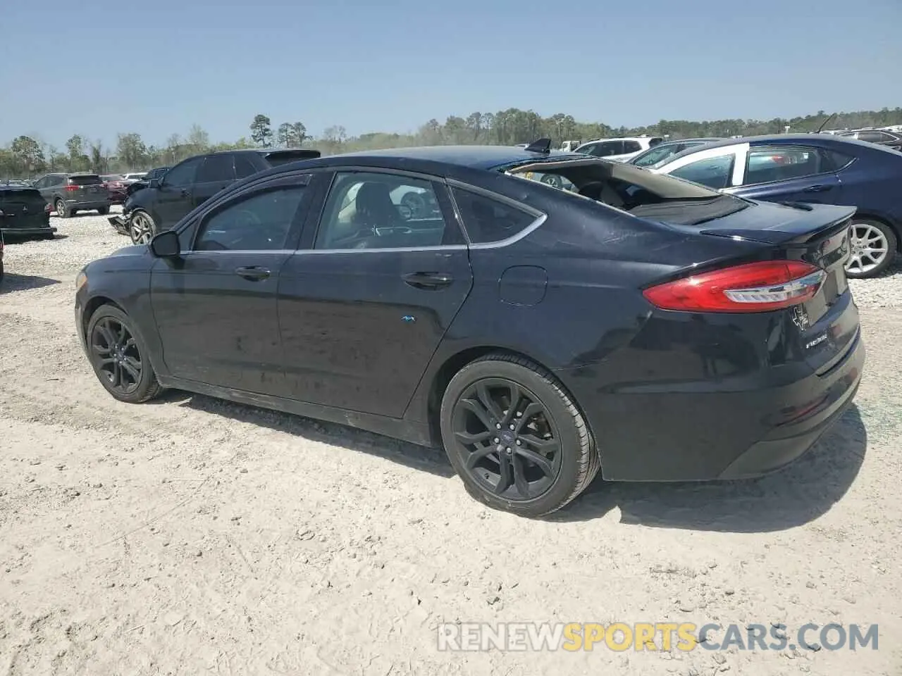 2 Фотография поврежденного автомобиля 3FA6P0HD4KR103346 FORD FUSION 2019
