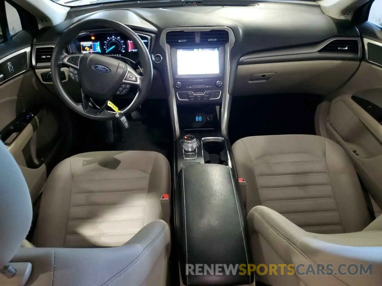 8 Фотография поврежденного автомобиля 3FA6P0HD4KR112550 FORD FUSION 2019