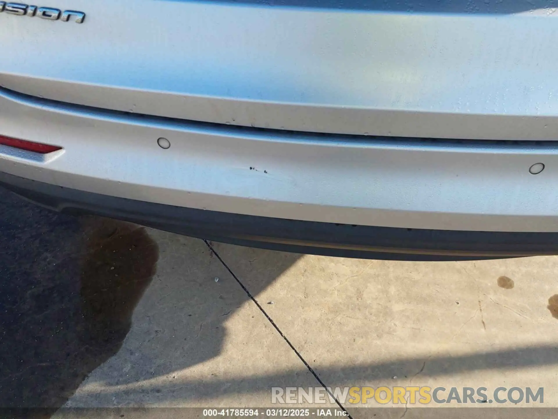 17 Photograph of a damaged car 3FA6P0HD4KR161134 FORD FUSION 2019