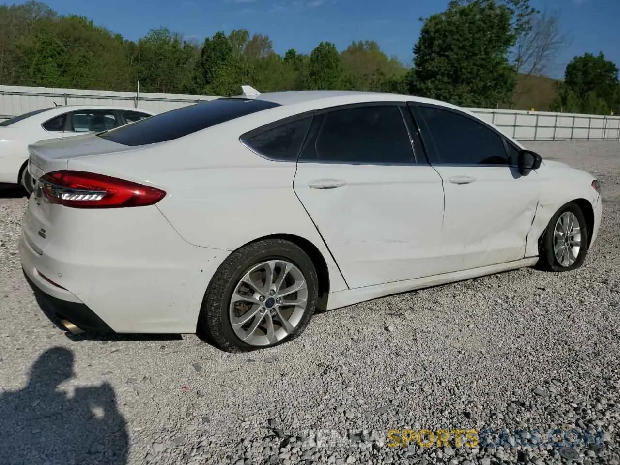 3 Photograph of a damaged car 3FA6P0HD4KR171419 FORD FUSION 2019