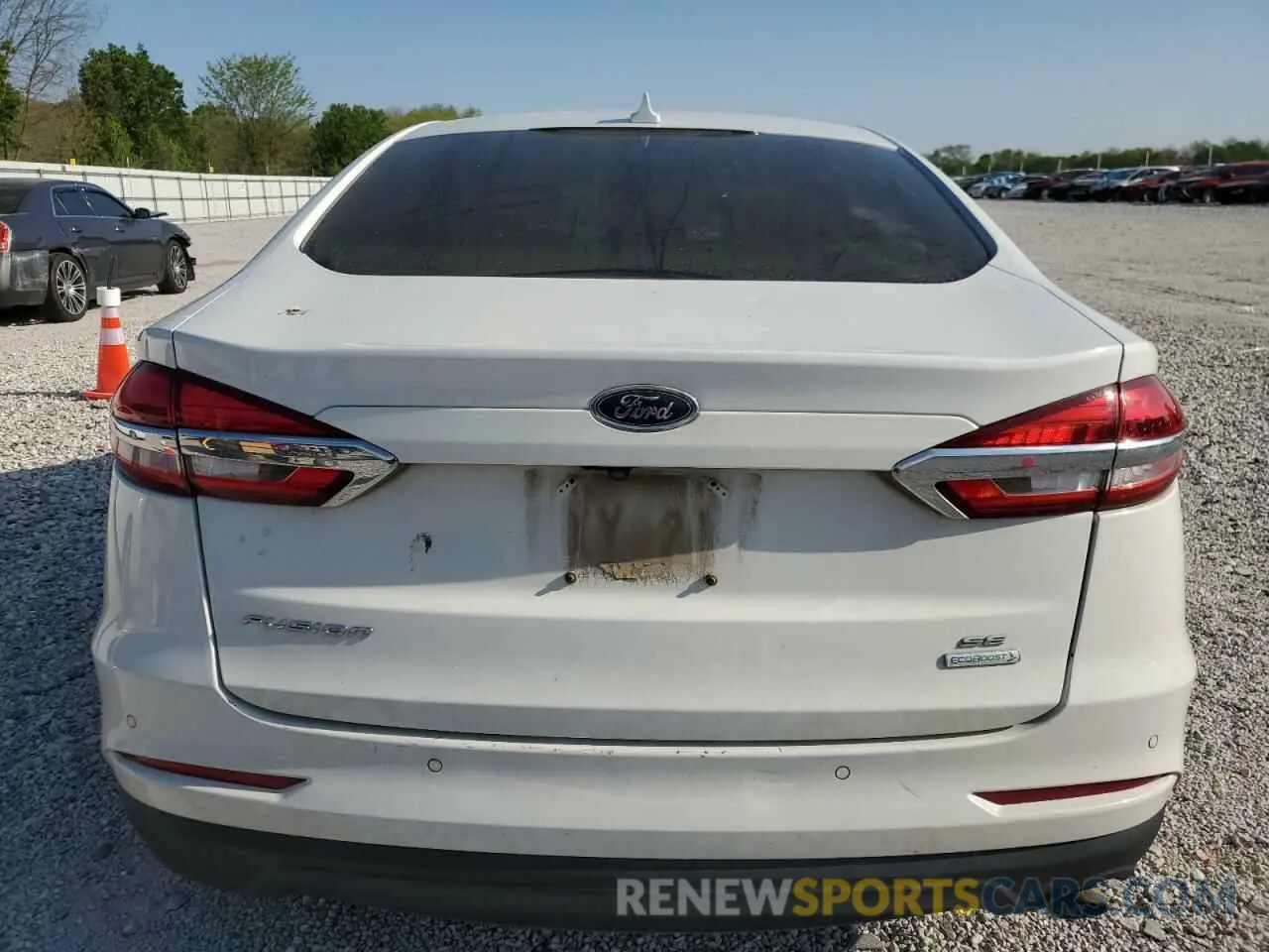 6 Photograph of a damaged car 3FA6P0HD4KR171419 FORD FUSION 2019