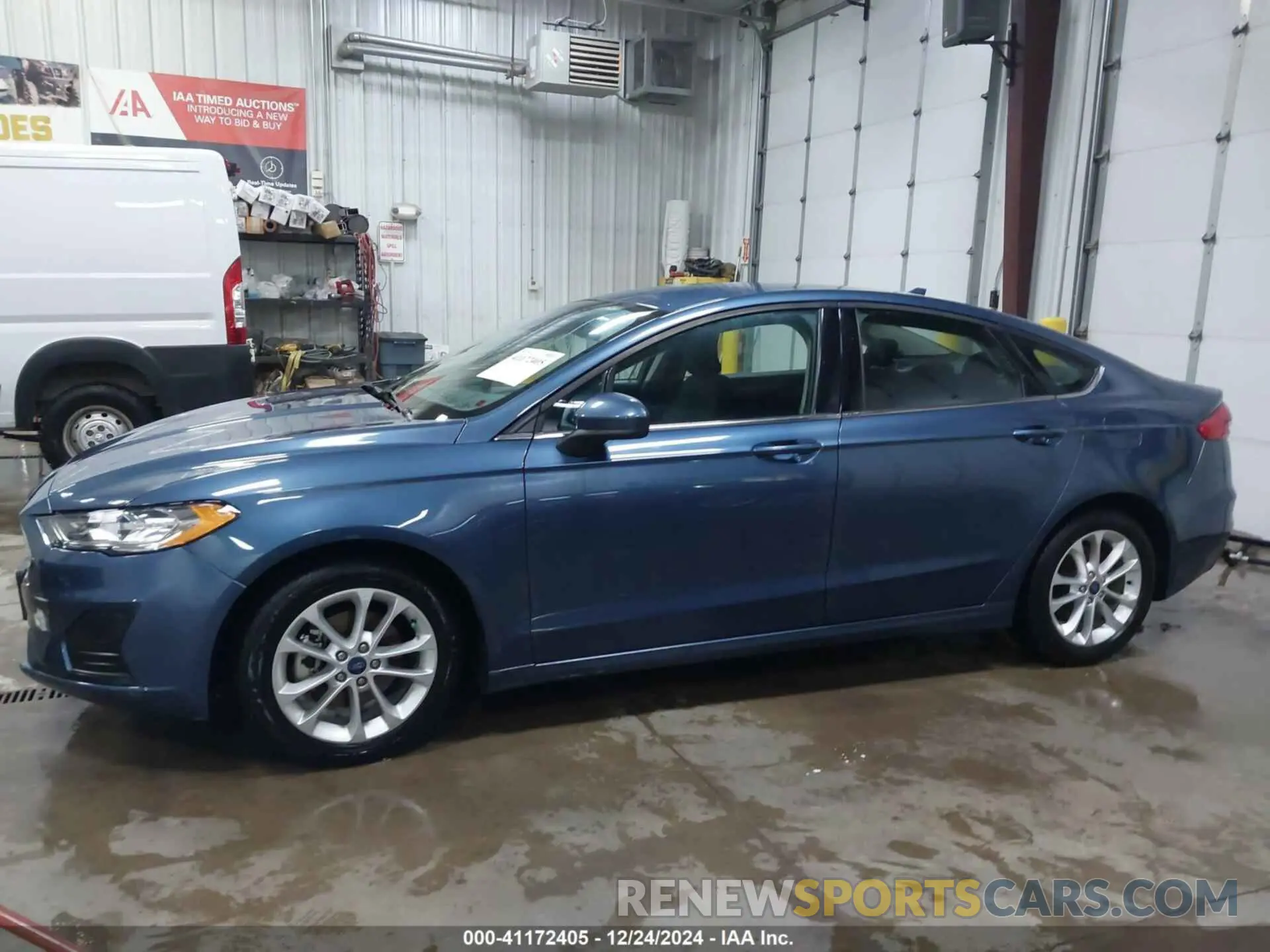 14 Photograph of a damaged car 3FA6P0HD4KR173574 FORD FUSION 2019