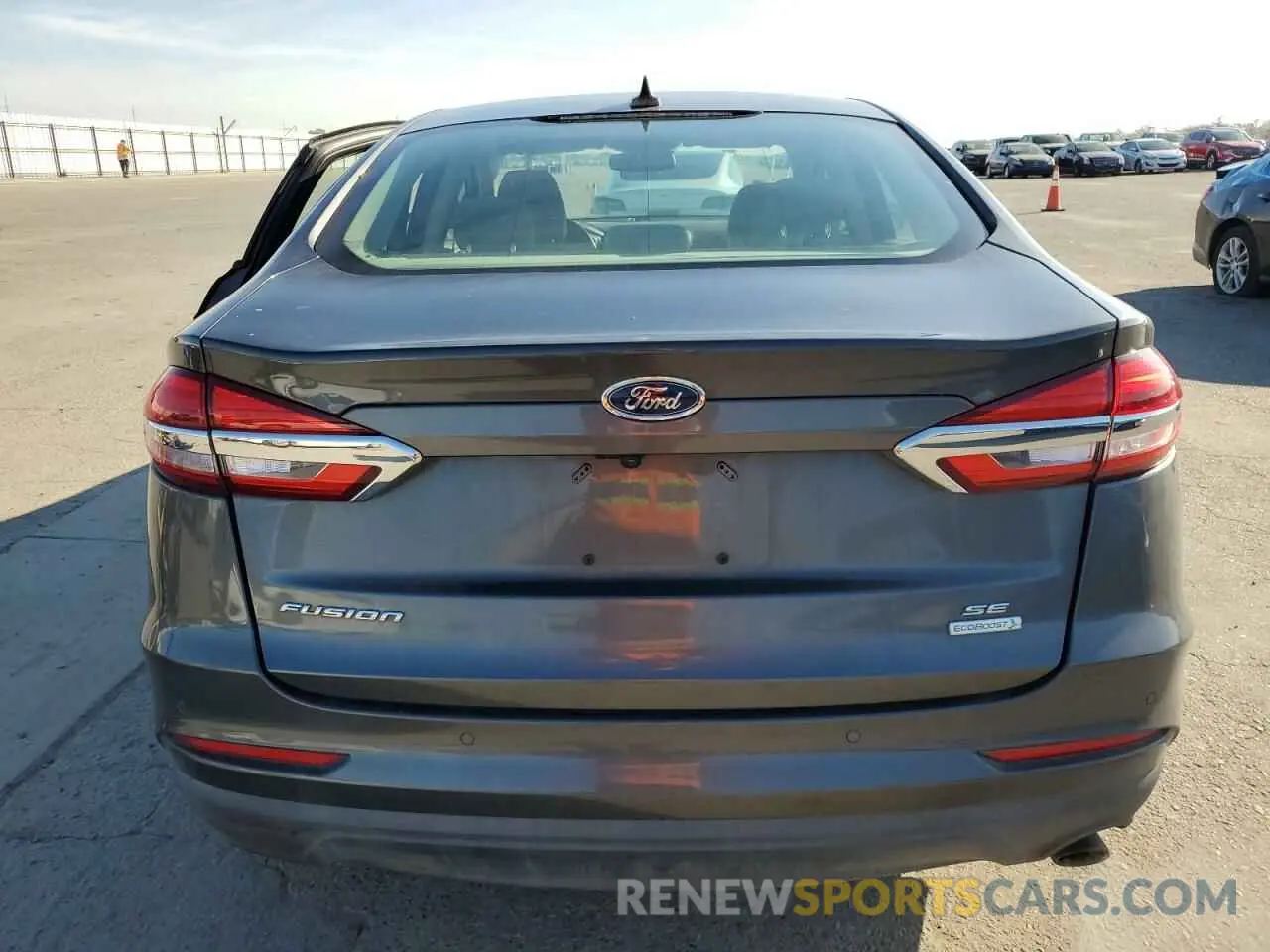 6 Photograph of a damaged car 3FA6P0HD4KR178502 FORD FUSION 2019