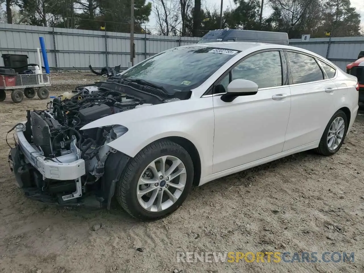 1 Фотография поврежденного автомобиля 3FA6P0HD4KR200742 FORD FUSION 2019