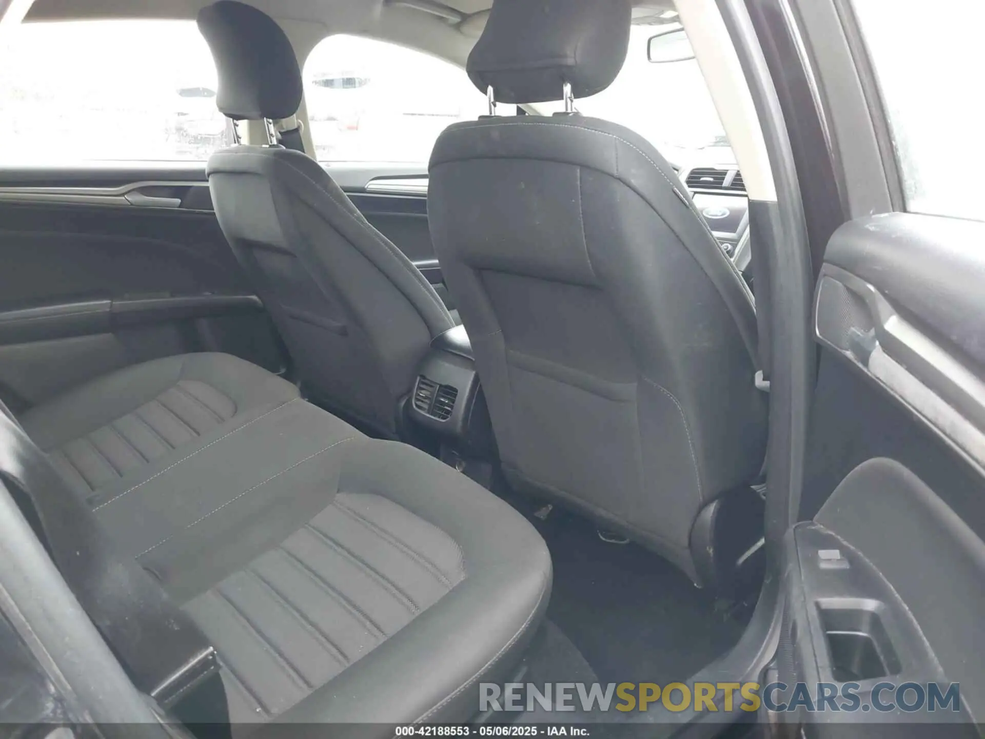 8 Фотография поврежденного автомобиля 3FA6P0HD4KR249679 FORD FUSION 2019