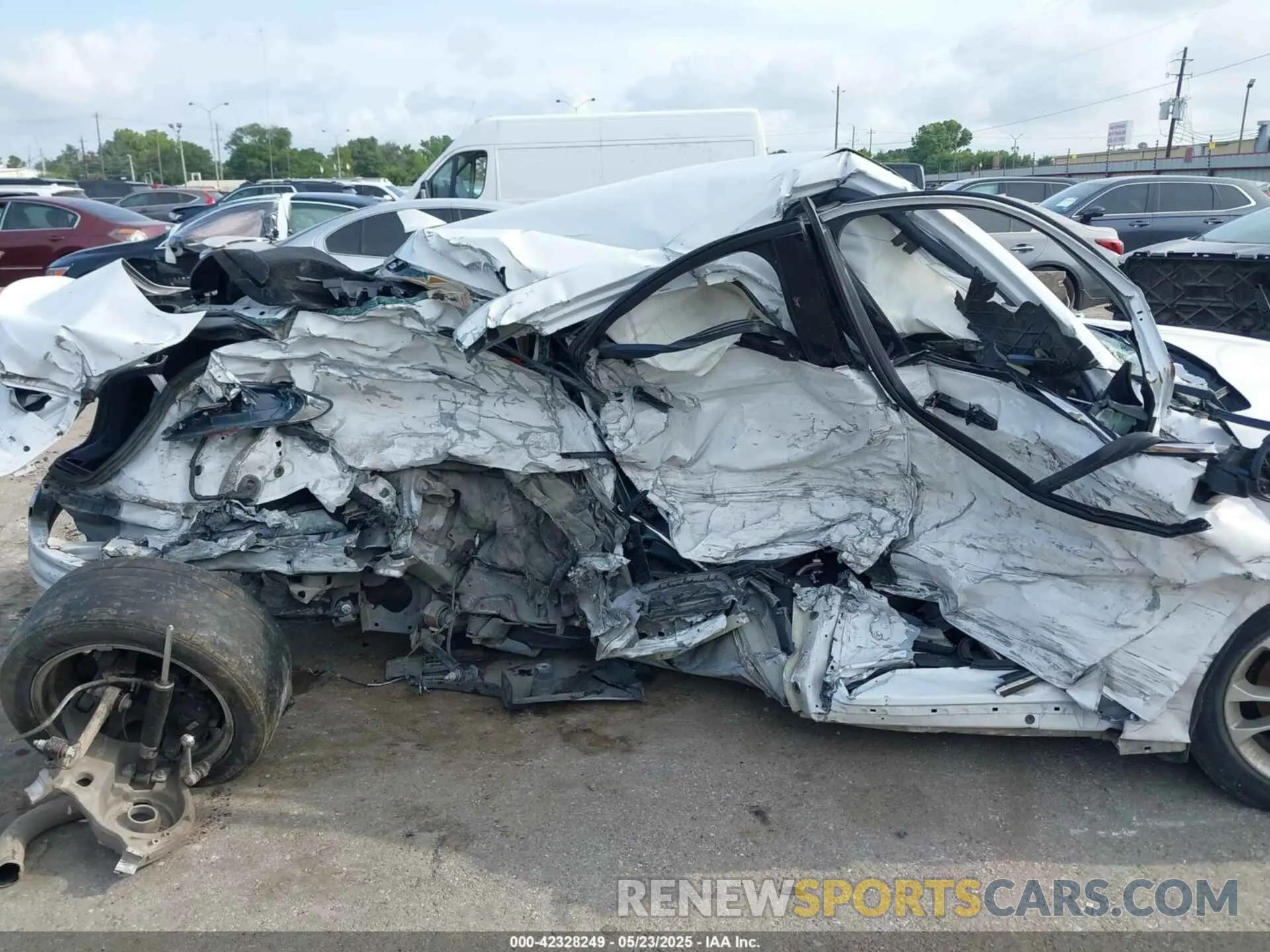 12 Photograph of a damaged car 3FA6P0HD4KR268412 FORD FUSION 2019