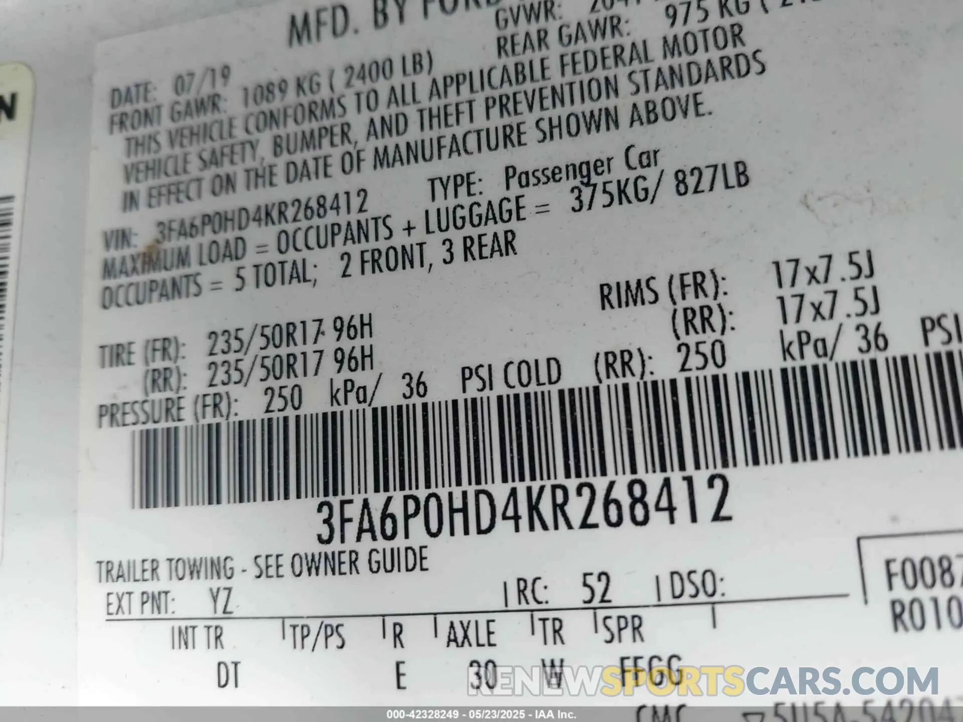 9 Photograph of a damaged car 3FA6P0HD4KR268412 FORD FUSION 2019