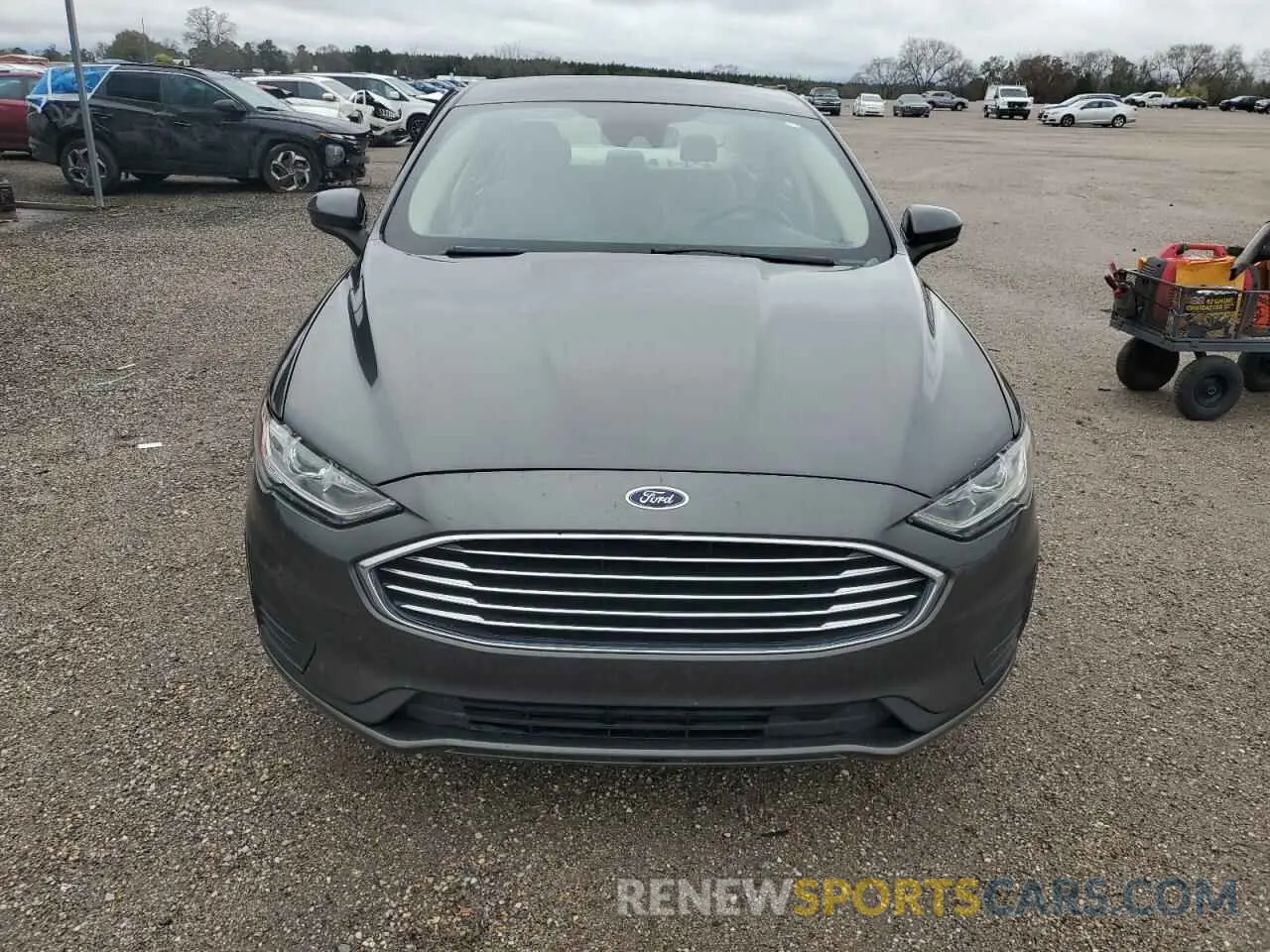 5 Photograph of a damaged car 3FA6P0HD5KR145752 FORD FUSION 2019