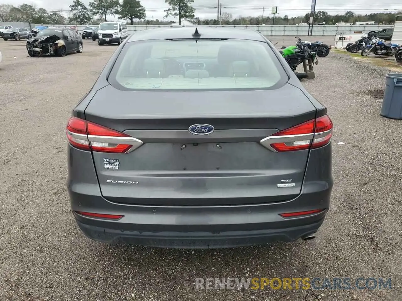 6 Photograph of a damaged car 3FA6P0HD5KR145752 FORD FUSION 2019