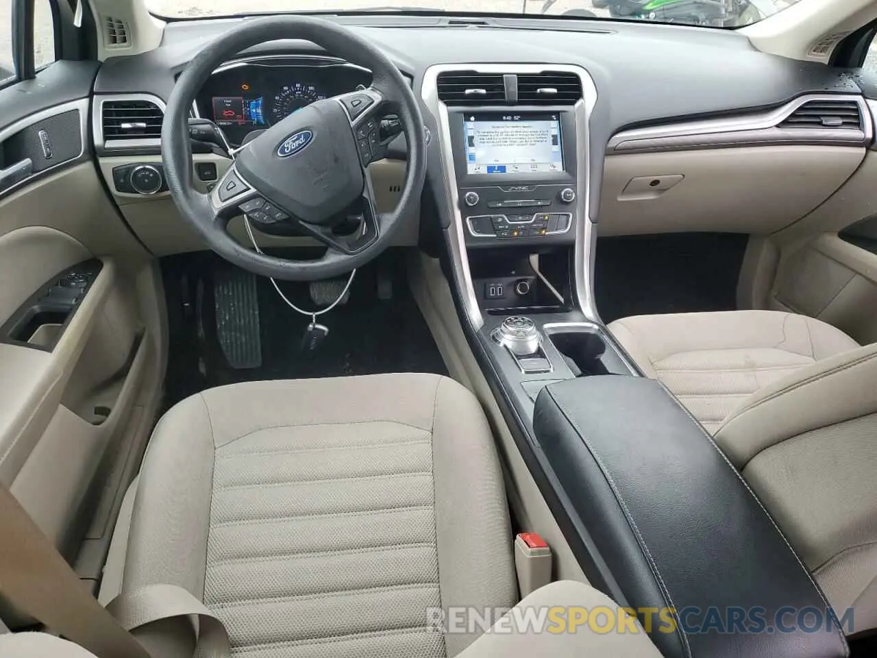 8 Photograph of a damaged car 3FA6P0HD5KR145752 FORD FUSION 2019