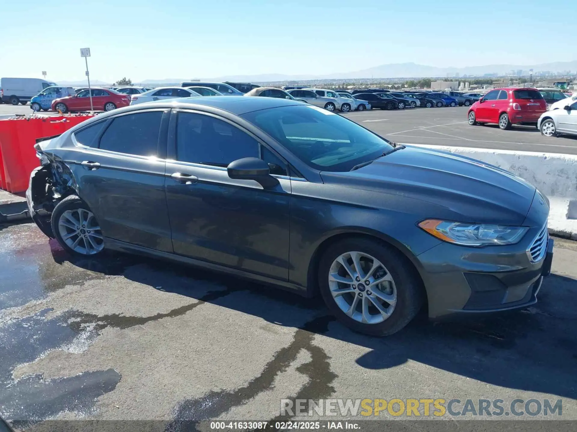 14 Photograph of a damaged car 3FA6P0HD5KR176497 FORD FUSION 2019