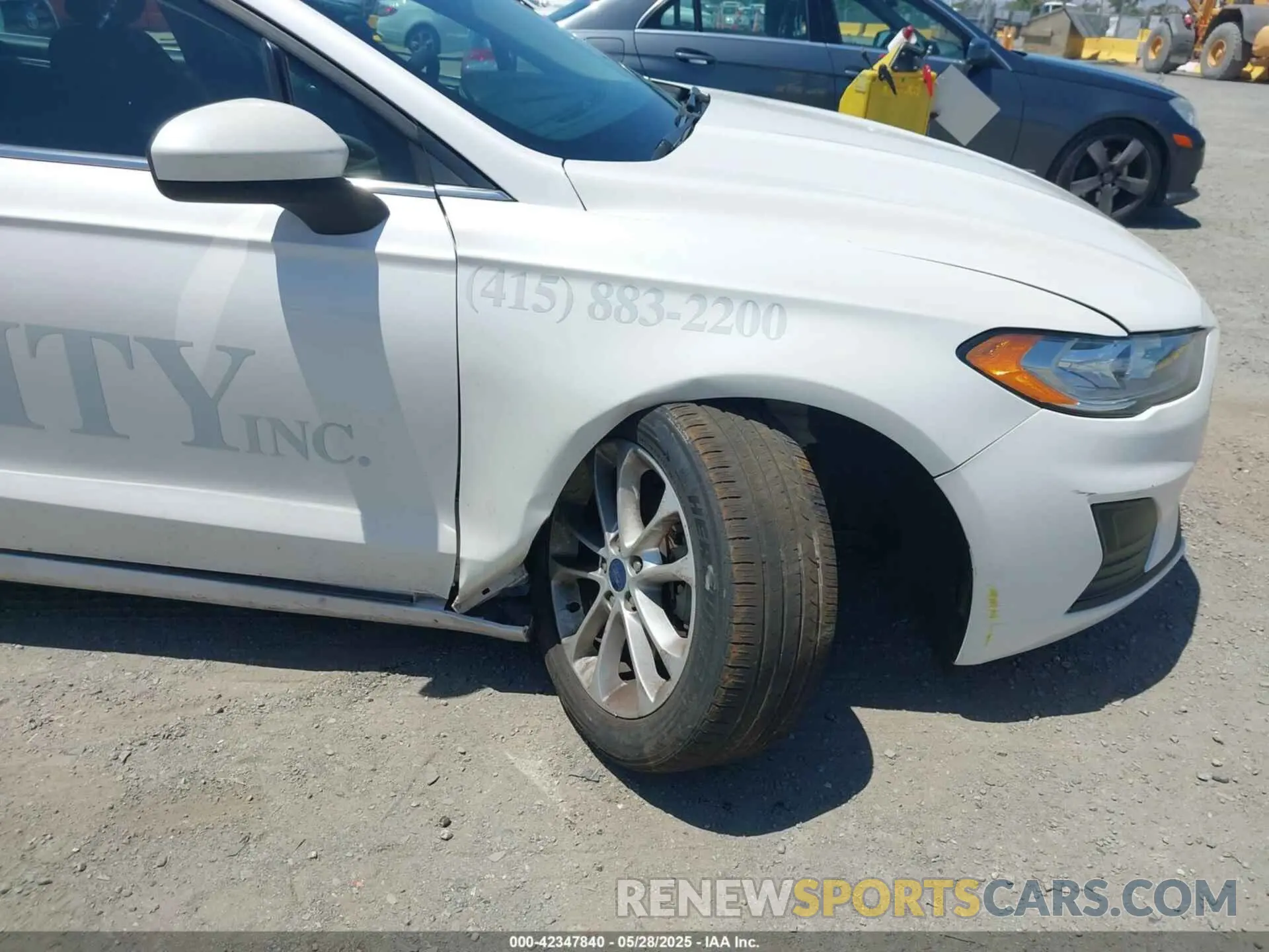 6 Photograph of a damaged car 3FA6P0HD5KR179335 FORD FUSION 2019