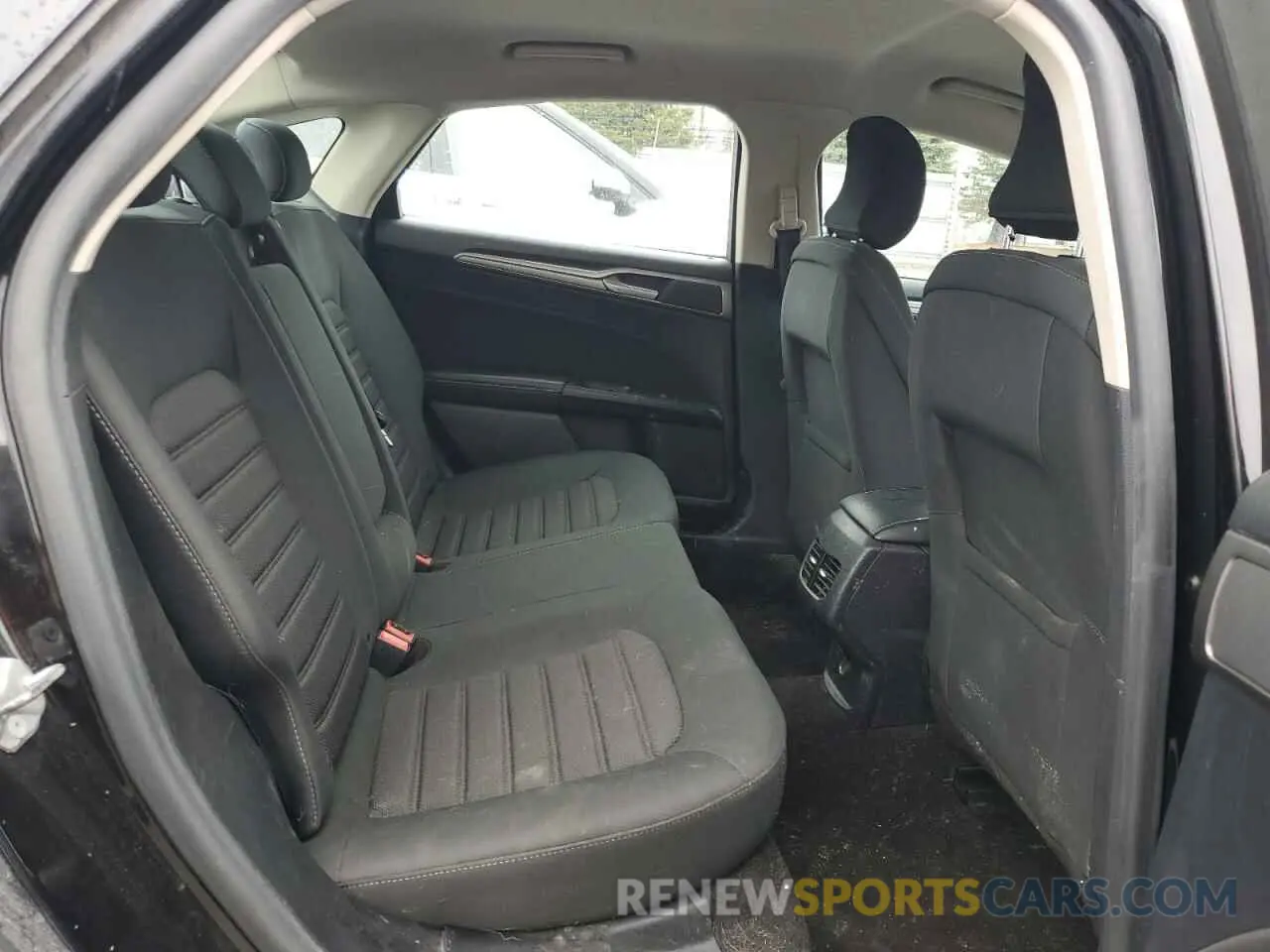 10 Фотография поврежденного автомобиля 3FA6P0HD5KR228386 FORD FUSION 2019