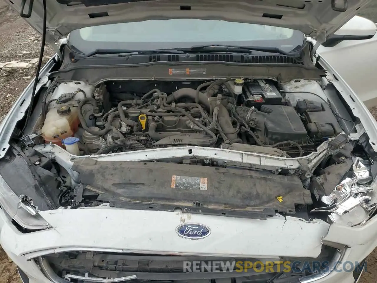 11 Photograph of a damaged car 3FA6P0HD5KR272517 FORD FUSION 2019