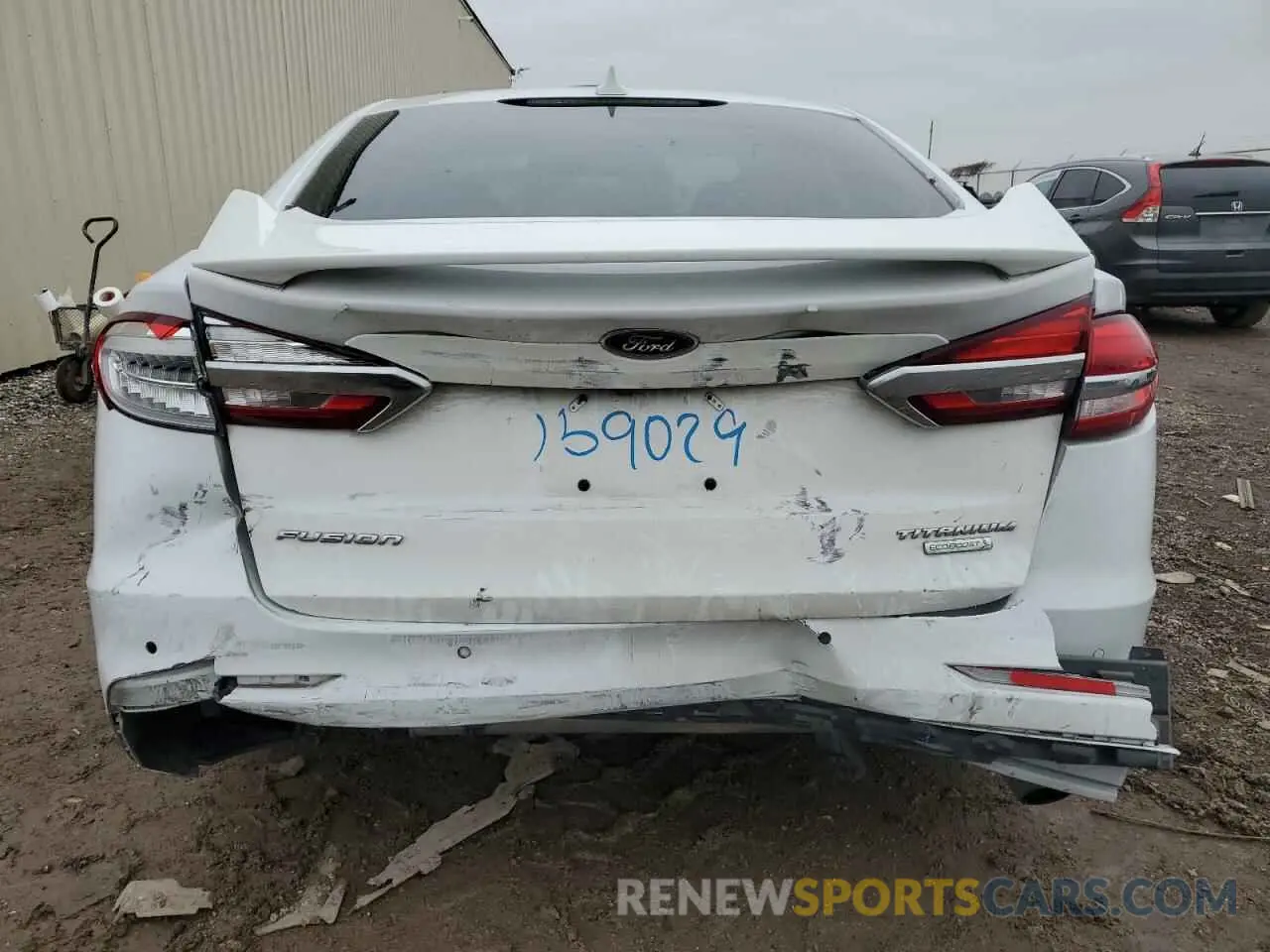 6 Photograph of a damaged car 3FA6P0HD5KR272517 FORD FUSION 2019