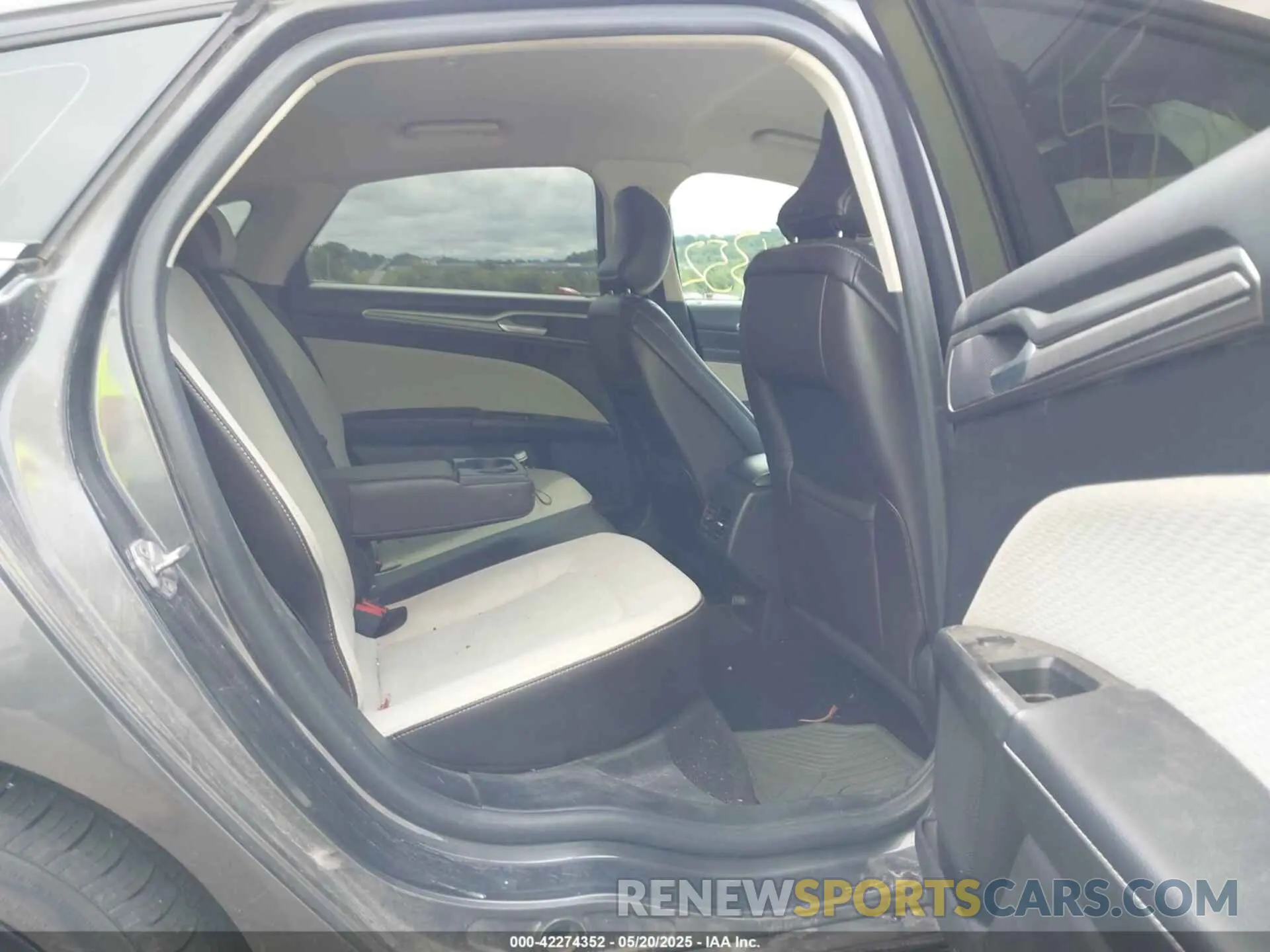 8 Фотография поврежденного автомобиля 3FA6P0HD5KR283727 FORD FUSION 2019